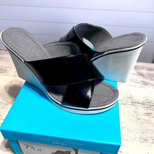 Adrienne Vittadini Black Patent Blee Sport Sandal Wedges NWT